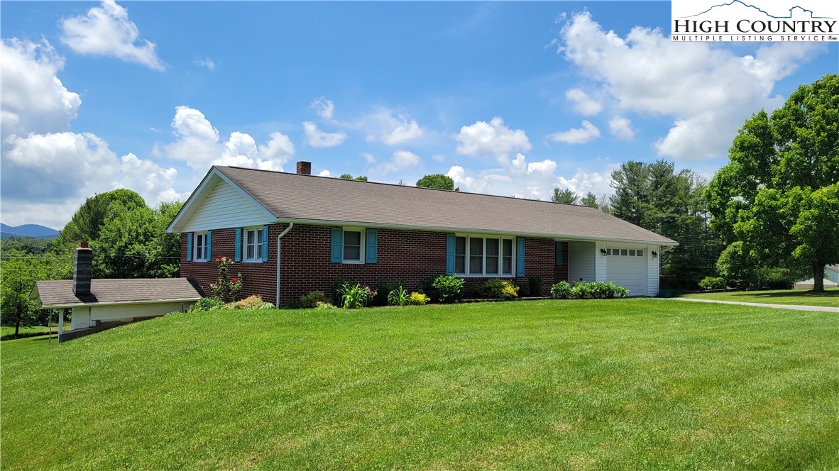 281 Andrews Ridge Road Sparta, NC 28675 - Photo 2 of 36 Gallery Image 2