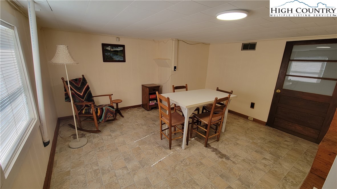 281 Andrews Ridge Road Sparta, NC 28675 - Photo 26 of 36 Gallery Image 26
