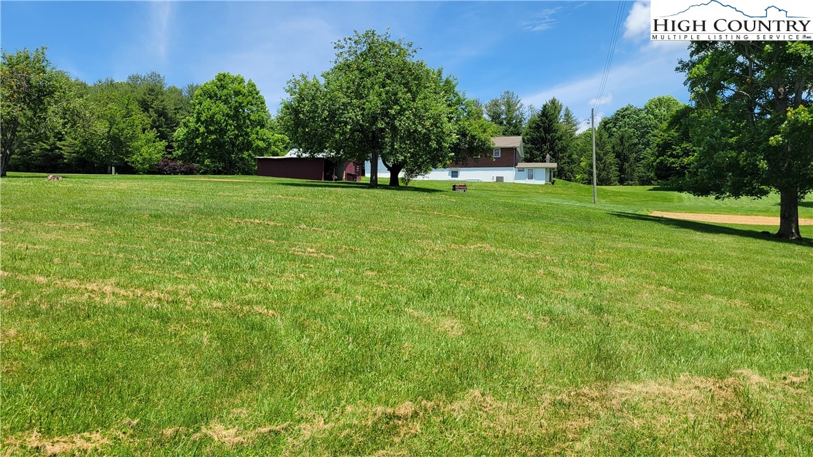 281 Andrews Ridge Road Sparta, NC 28675 - Photo 4 of 36 Gallery Image 4