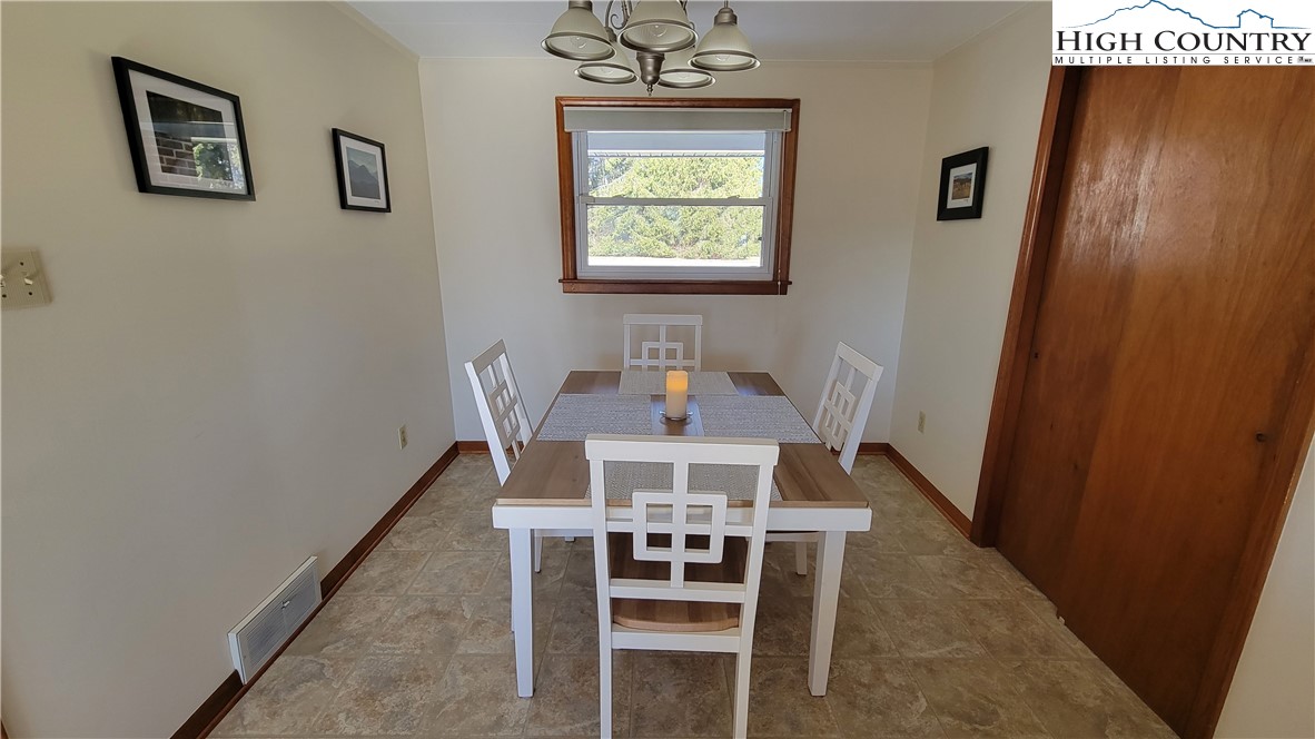 281 Andrews Ridge Road Sparta, NC 28675 - Photo 10 of 36 Gallery Image 10
