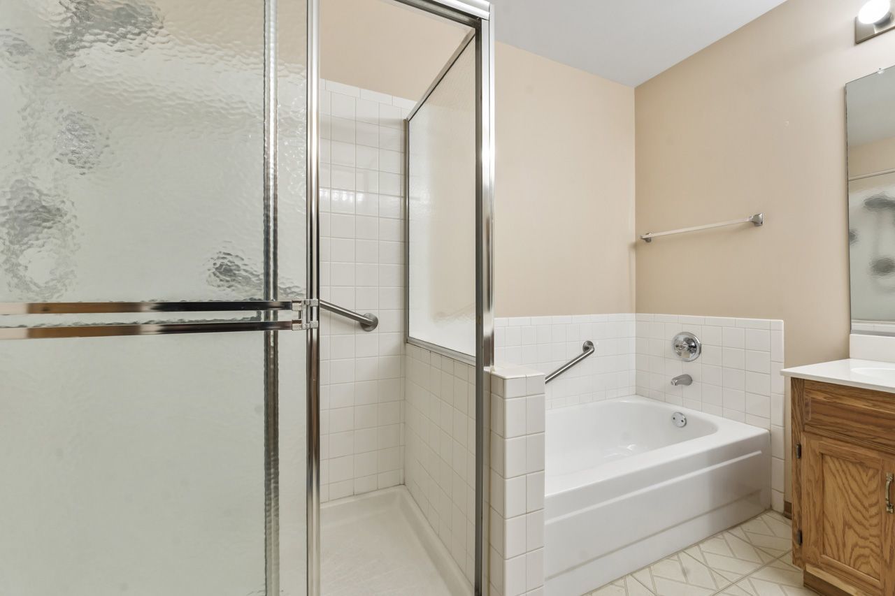 901 Butternut Lane, Unit A Mount Prospect, IL 60056 - Photo 18 of 34