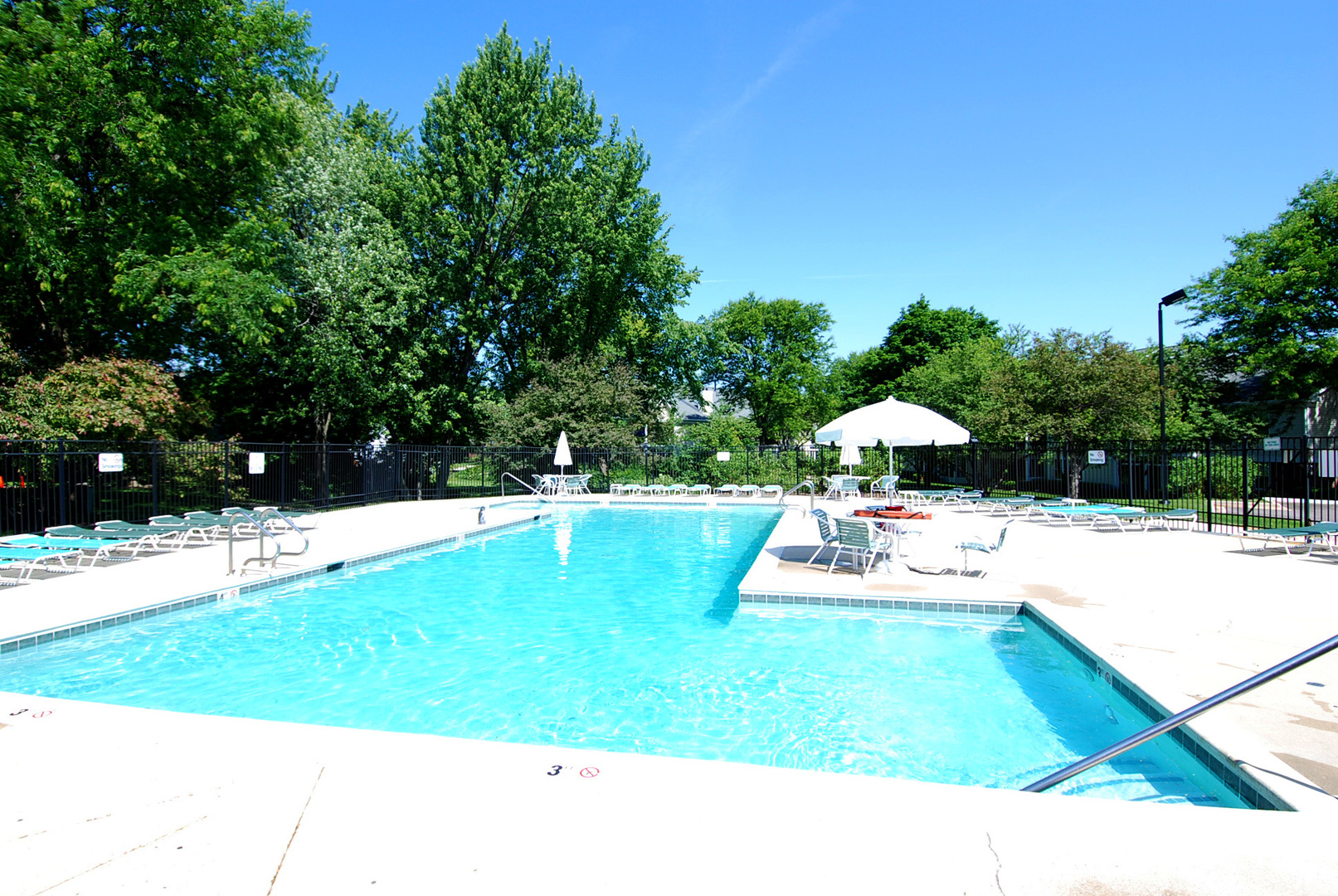 901 Butternut Lane, Unit A Mount Prospect, IL 60056 - Photo 33 of 34