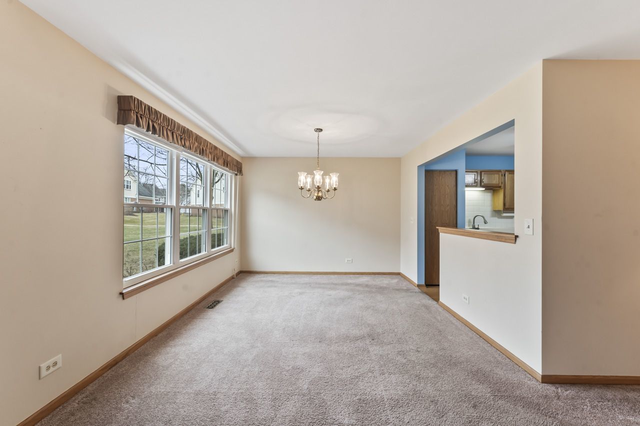 901 Butternut Lane, Unit A Mount Prospect, IL 60056 - Photo 8 of 34