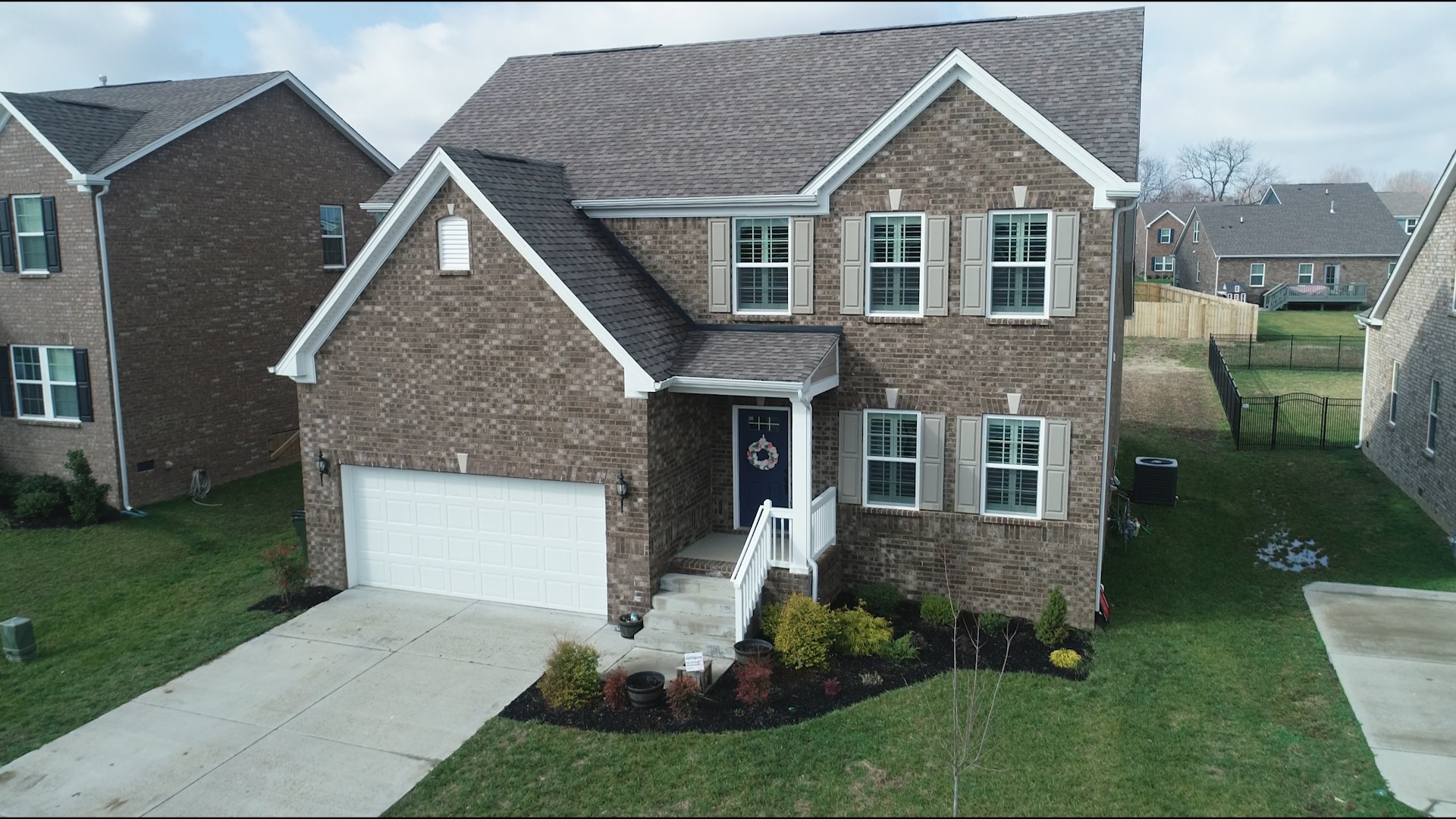 132 Hackney Lane Gallatin, TN 37066 - Photo 36 of 40 a front view of a house with a yard