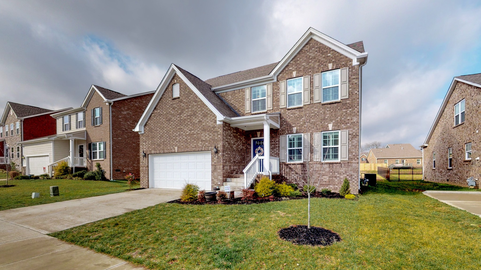 132 Hackney Lane Gallatin, TN 37066 - Photo 37 of 40 a front view of a house with a yard
