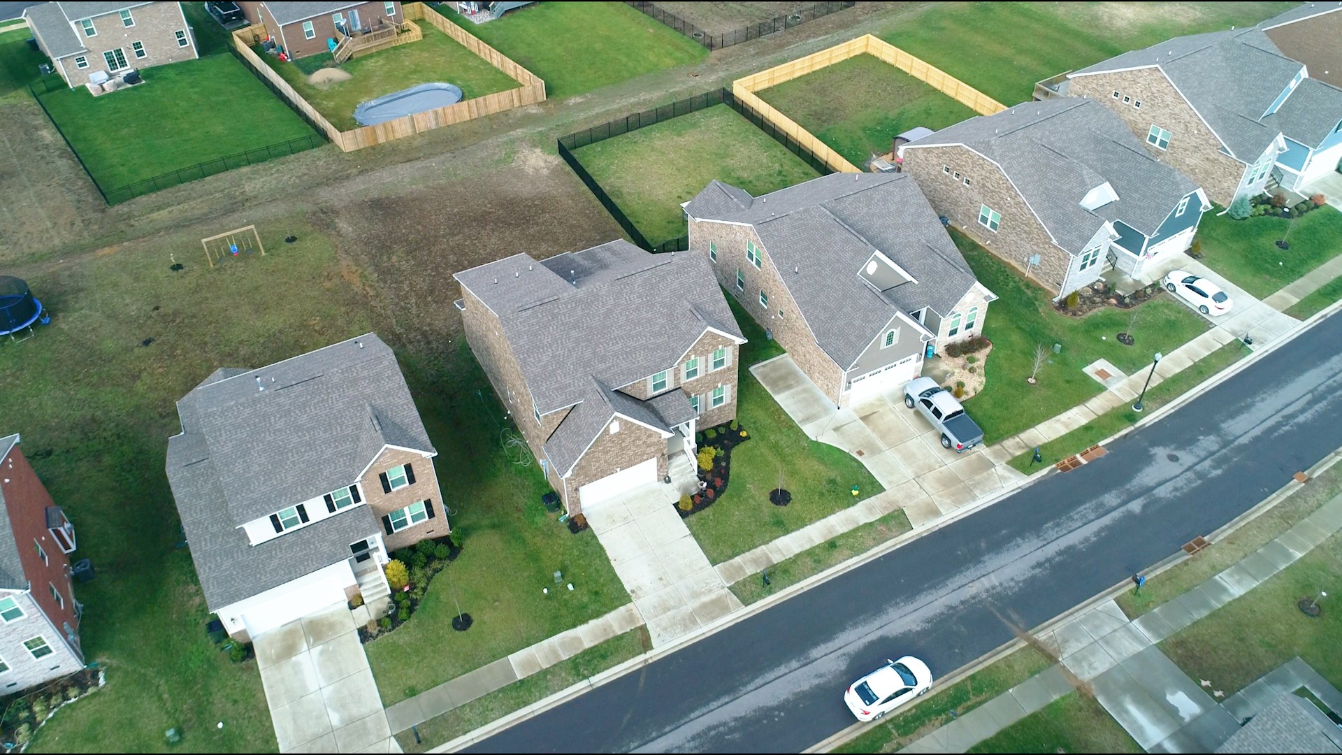 132 Hackney Lane Gallatin, TN 37066 - Photo 40 of 40 an aerial view of a residential houses with yard