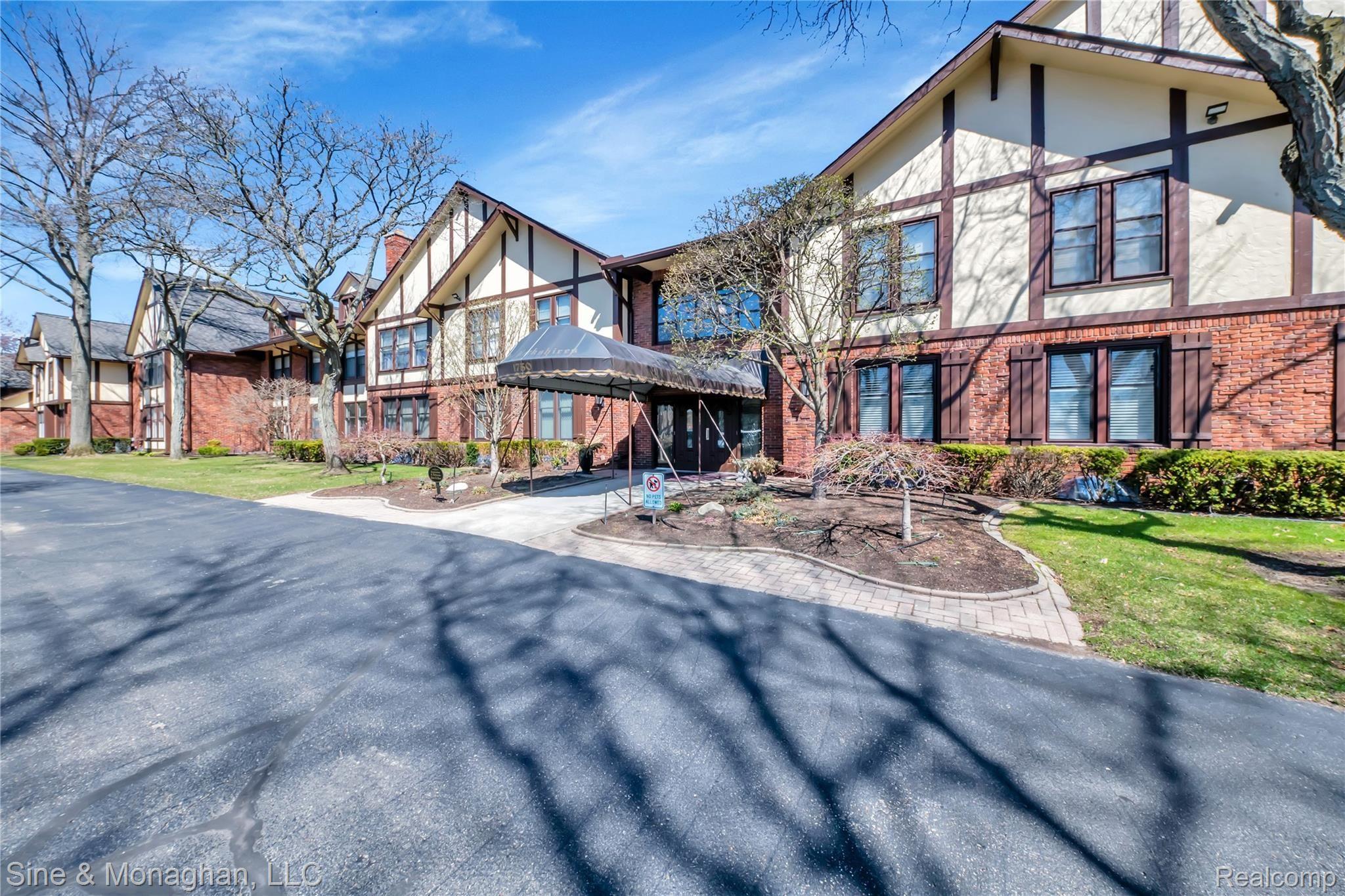 1750 Vernier Rd Apt #19  - HD Drone Photography-4.jpg