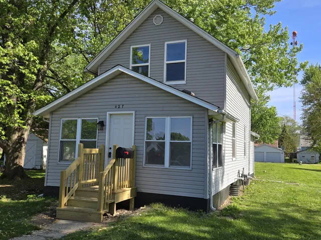 $133,000 | 427 East Spruce Street, Paxton, IL 60957