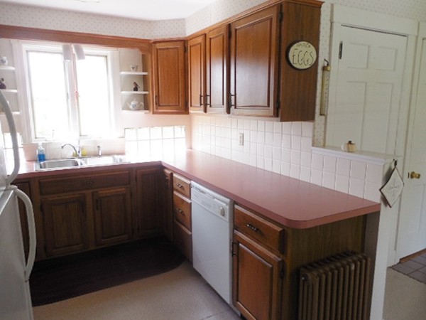183 Cooper Road Northbridge, MA 01534 - Photo 5 of 18