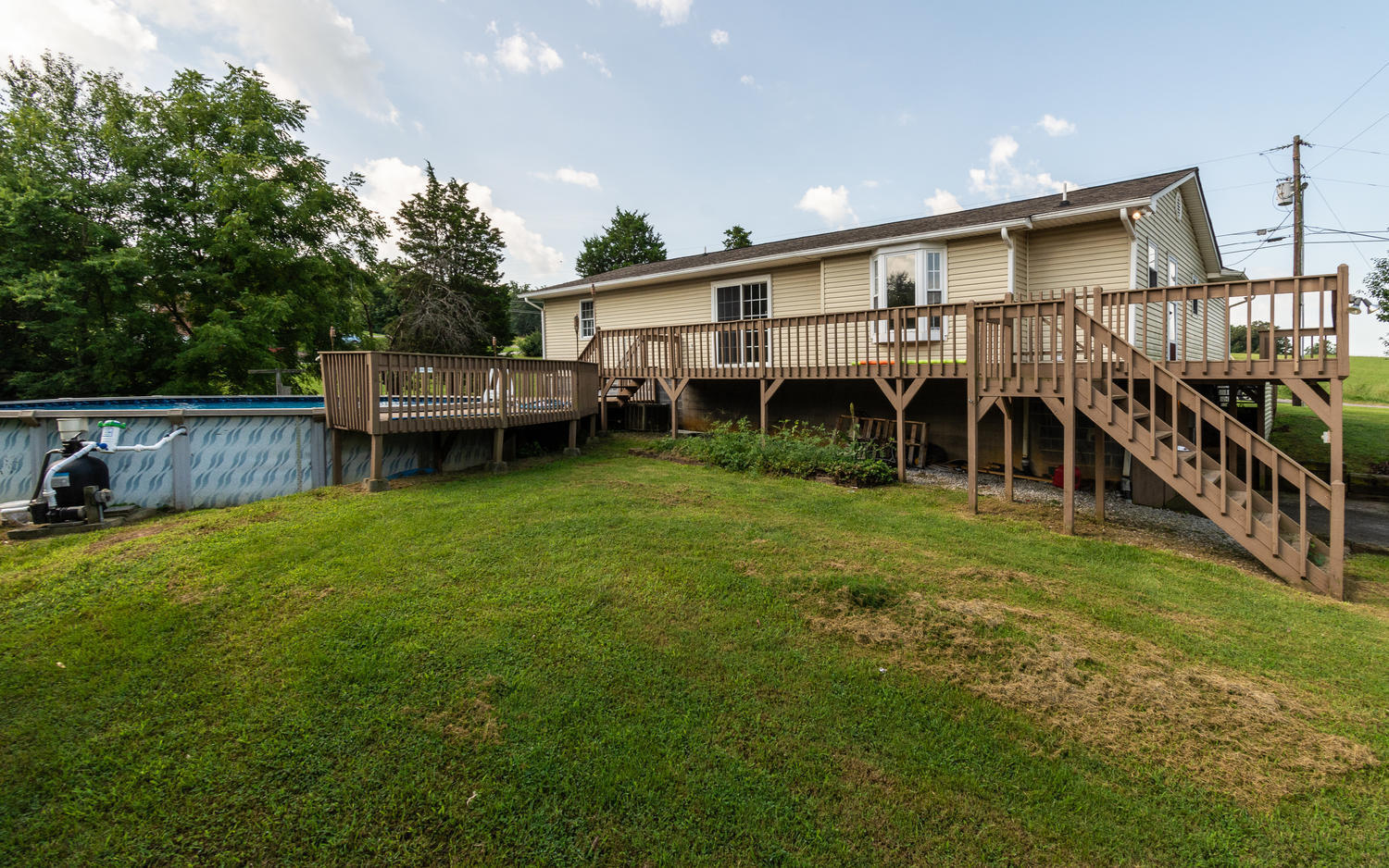 726 Wine Road Dandridge, TN 37725 - Photo 23 of 23 726 Wine Rd Dandridge TN 37725-large-021
