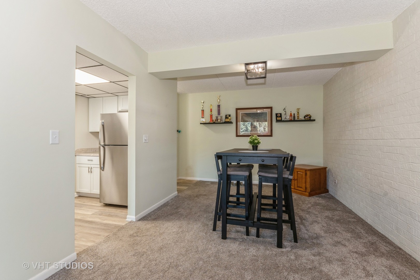 1421 Woodbridge Road, Unit 2B Joliet, IL 60436 - Photo 4 of 10 Gallery Image 4