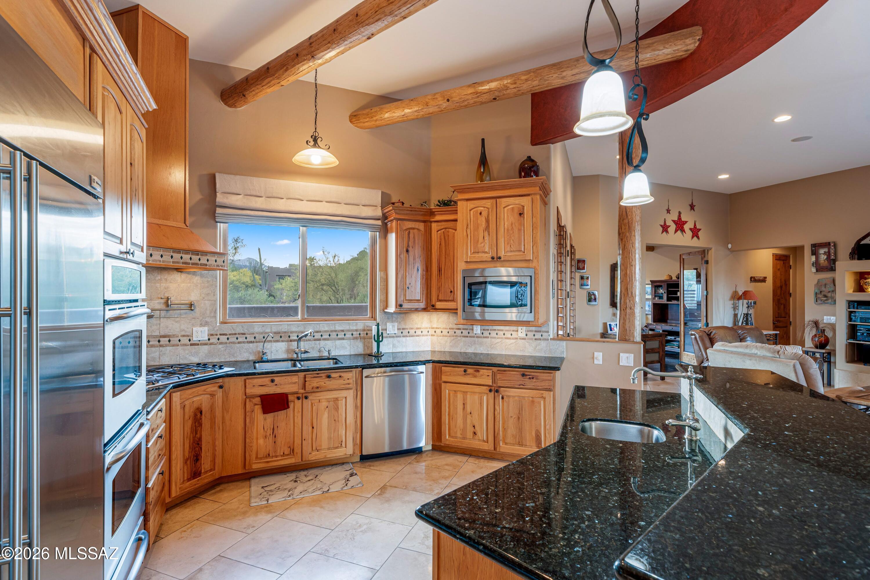 1540 North Saguaro Cliffs Court Tucson, AZ 85745 - Photo 5 of 48 29-Kitchen