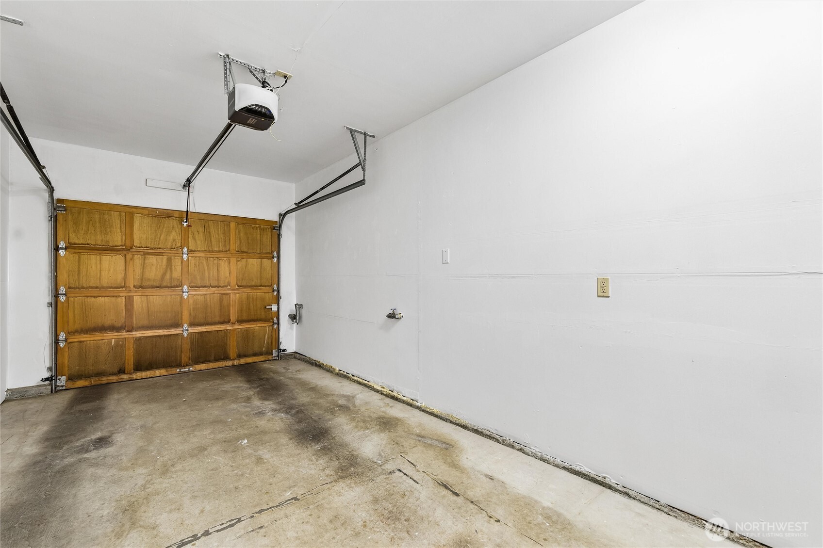 19715 Bing Road, Unit A Lynnwood, WA 98036 - Photo 15 of 26