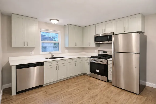 $3,000 | 146 South 9th Avenue, Unit 2, Maywood, IL 60153