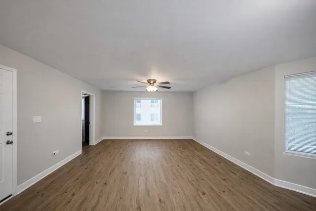 $3,000 | 146 South 9th Avenue, Unit 2, Maywood, IL 60153