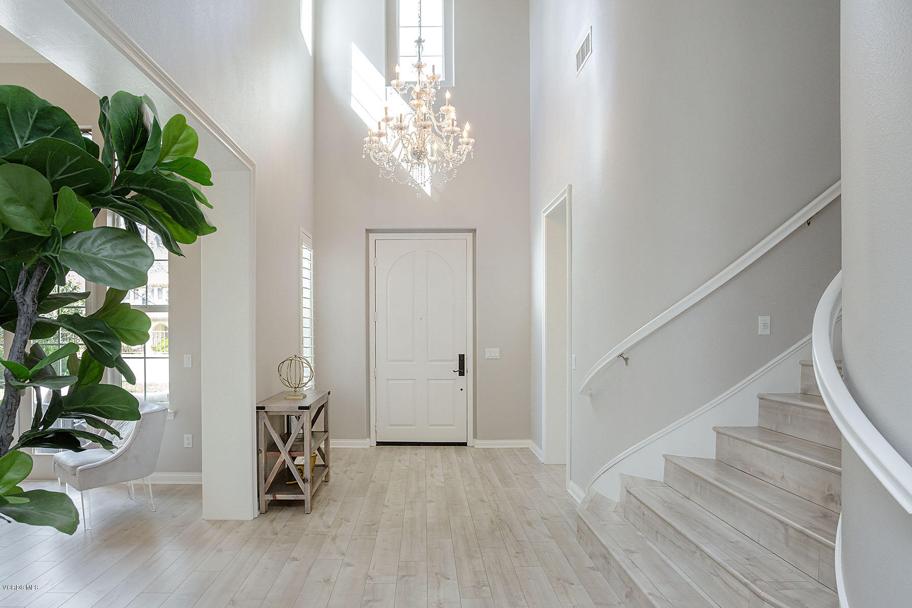 2734 Forest Grove Lane Simi Valley, CA 93065 - Photo 28 of 57 a view of a room with wooden floor and windows