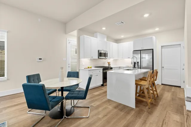 $2,500 | 5622 Bertellis Lane, Houston, TX 77091