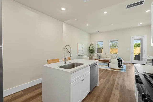 $2,399 | 5622 Bertellis Lane, Houston, TX 77091