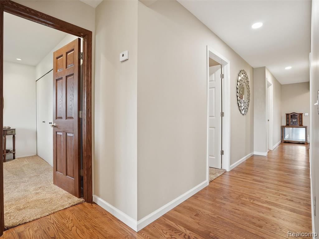 32160 South River Road Harrison Township, MI 48045 - Photo 25 of 70
