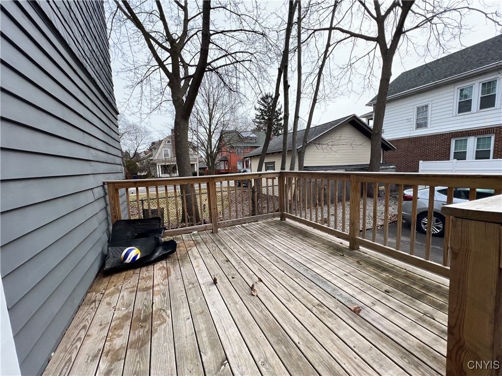 2018 James Street Syracuse, NY 13206 - Photo 5 of 32