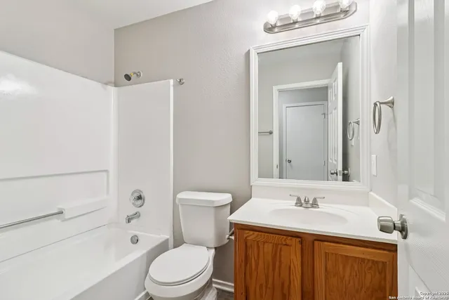 $298,500 | 15810 Manes Grove, San Antonio, TX 78247