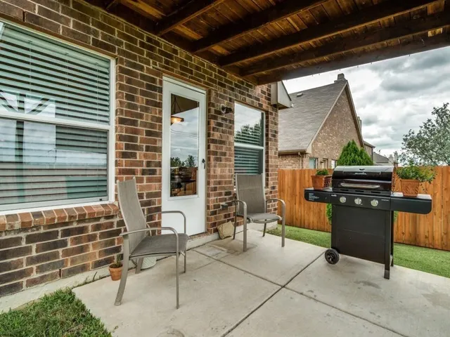 $2,150 | 1917 Cliffrose Drive, Little Elm, TX 75068