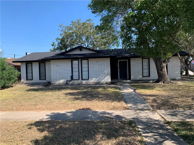 $1,750 | 1601 West Manor Drive, Corpus Christi, TX 78411