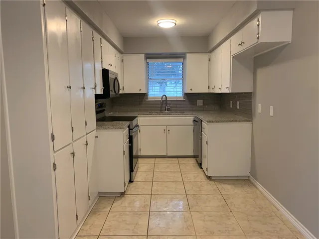 $1,750 | 1601 West Manor Drive, Corpus Christi, TX 78411