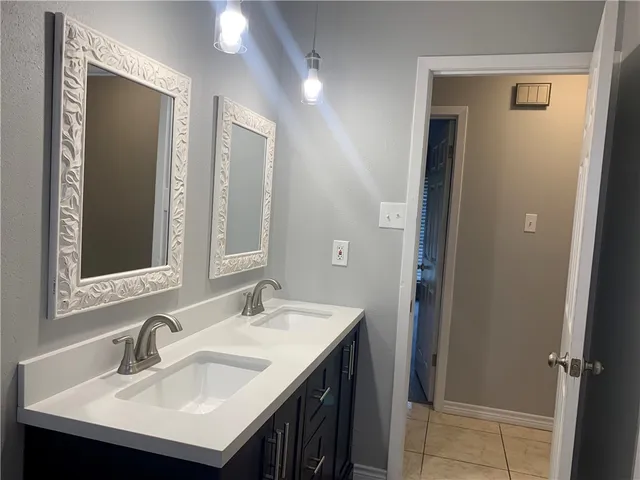 $1,750 | 1601 West Manor Drive, Corpus Christi, TX 78411