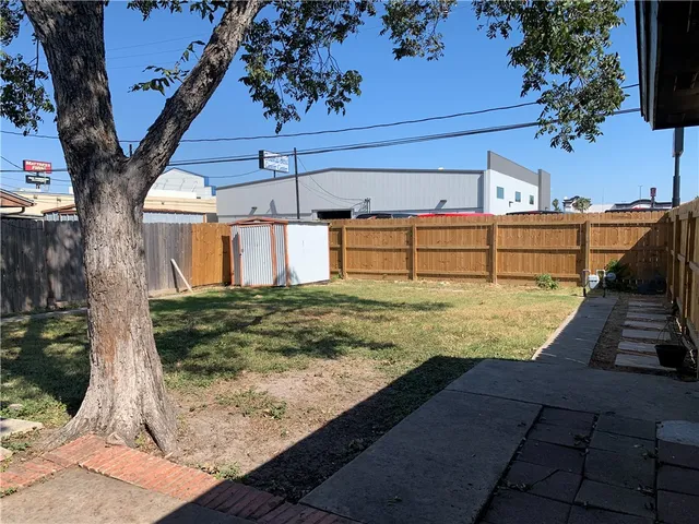 $1,750 | 1601 West Manor Drive, Corpus Christi, TX 78411