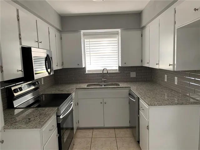 $1,750 | 1601 West Manor Drive, Corpus Christi, TX 78411