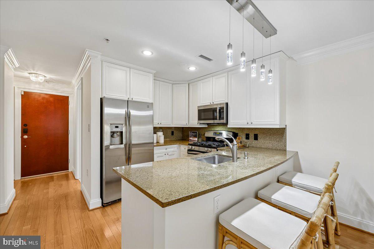 1210 R Street Northwest, Unit B15 Washington, DC 20009 - Photo 4 of 38 Gallery Image 4