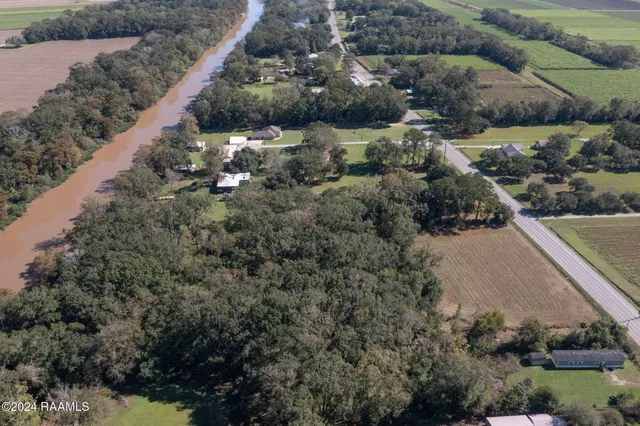 $115,000 | 19546 La-182, Jeanerette, LA 70544