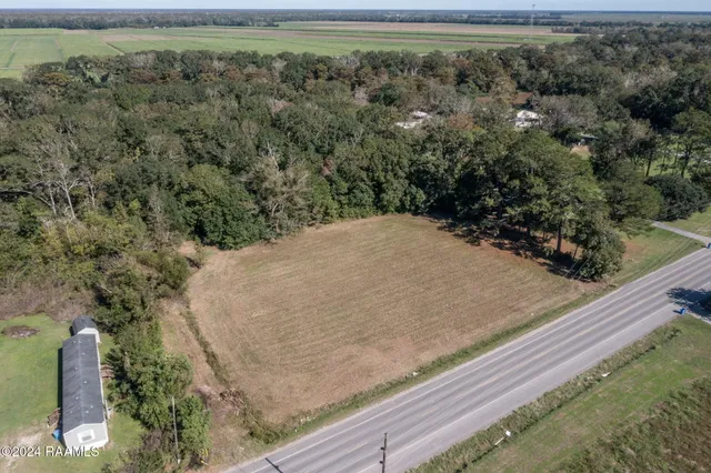 $115,000 | 19546 La-182, Jeanerette, LA 70544