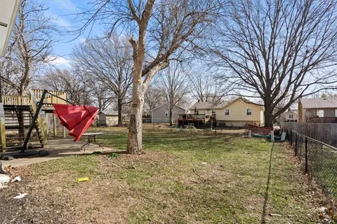 $374,900 | 12318 South Locust Circle, Olathe, KS 66062