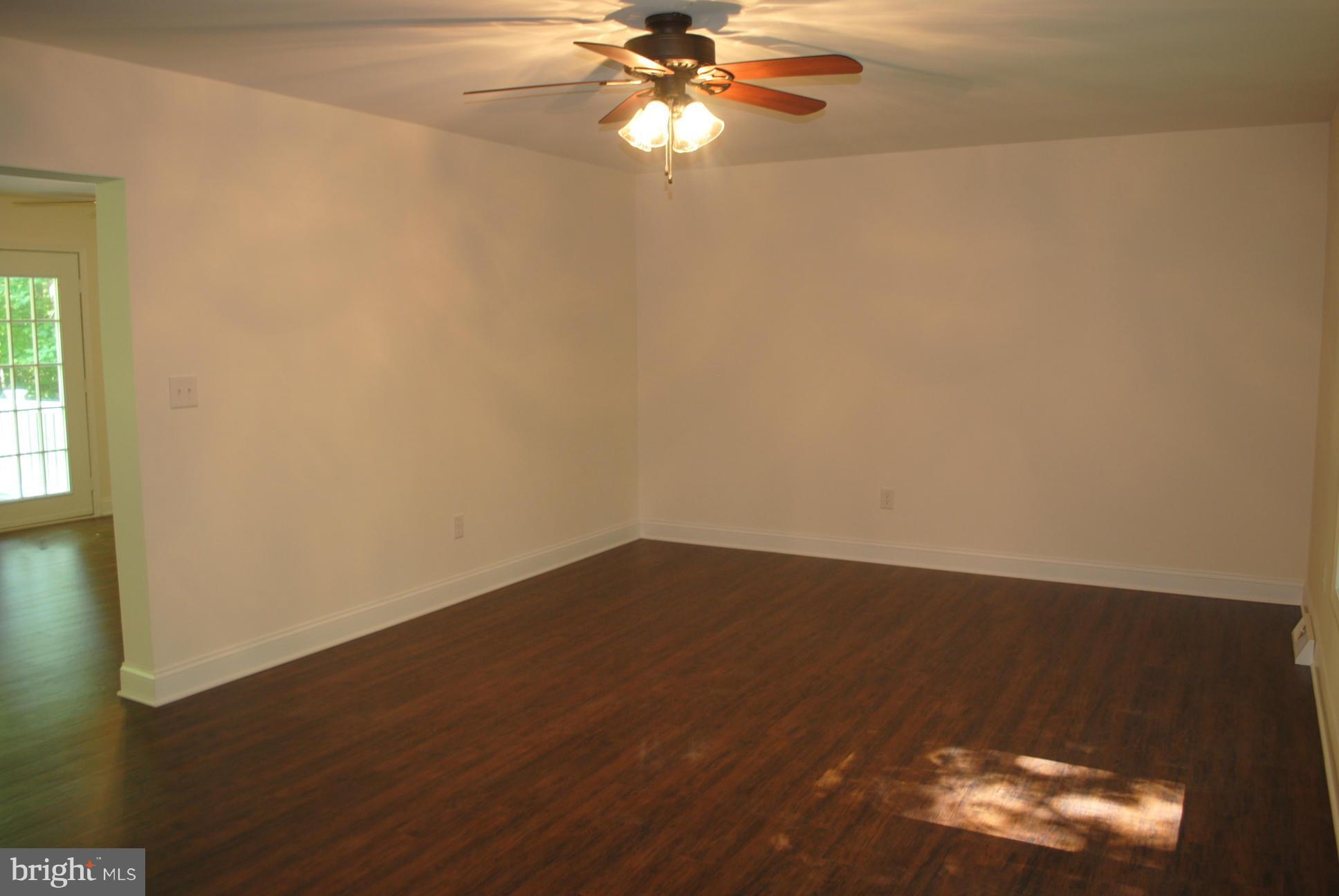 23501 Maypole Road Leonardtown, MD 20650 - Photo 17 of 24 Living Room