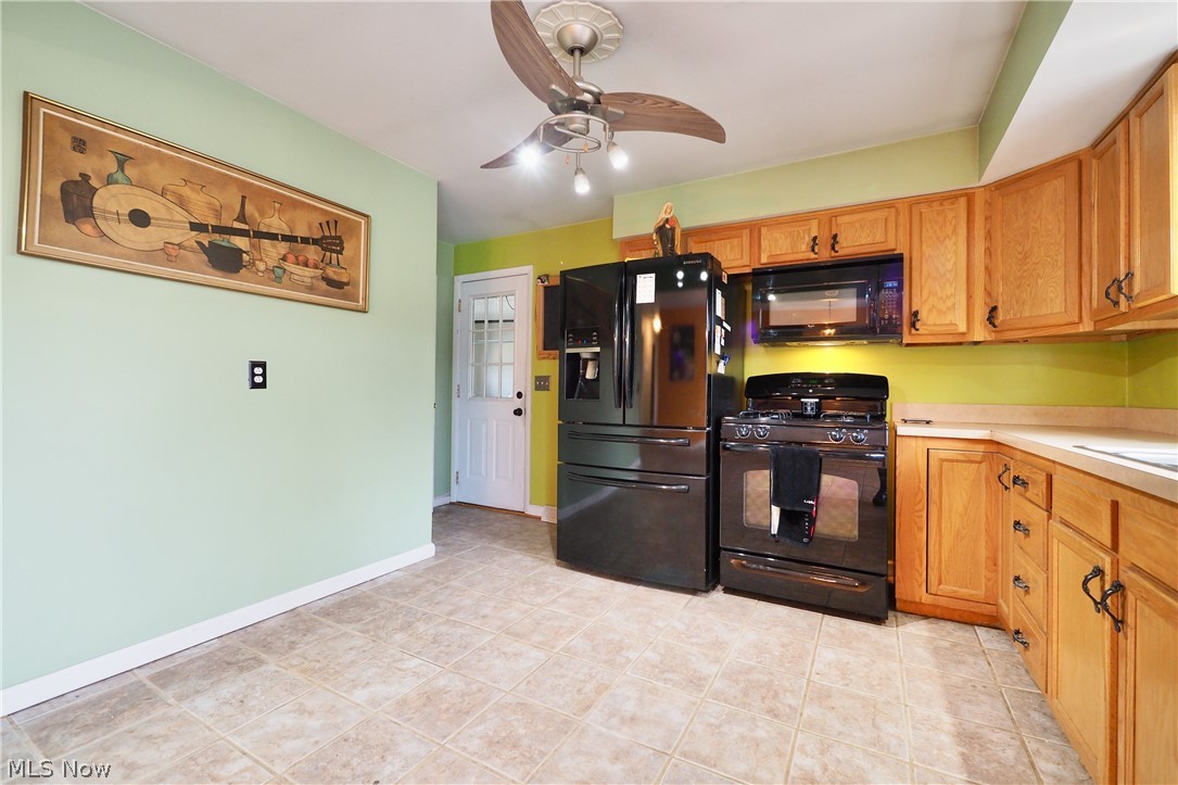 5600 Lear Nagle Road North Ridgeville, OH 44039 - Photo 10 of 27