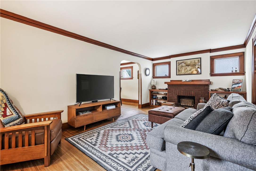 289 Wisconsin Street Rochester, NY 14609 - Photo 7 of 49