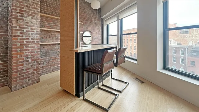 $8,500 | 90 North Washington Street, Unit 5, Boston, MA 02114