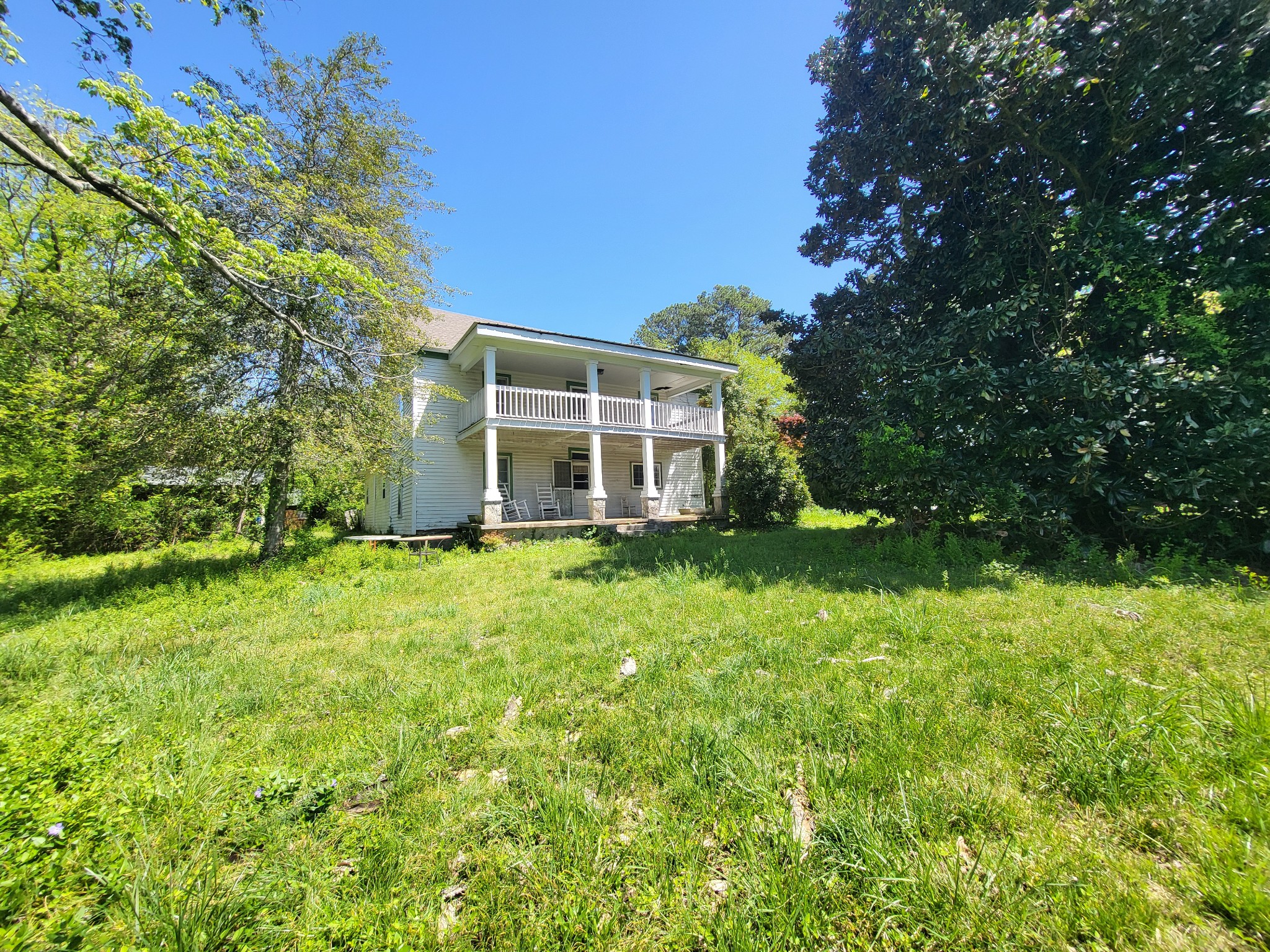 2419 Maple Street Chattanooga, TN 37406 - Photo 8 of 32 front view of a house with a yard