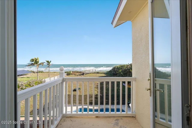 $2,289,000 | 6015 South Hwy A1A, Melbourne Beach, FL 32951