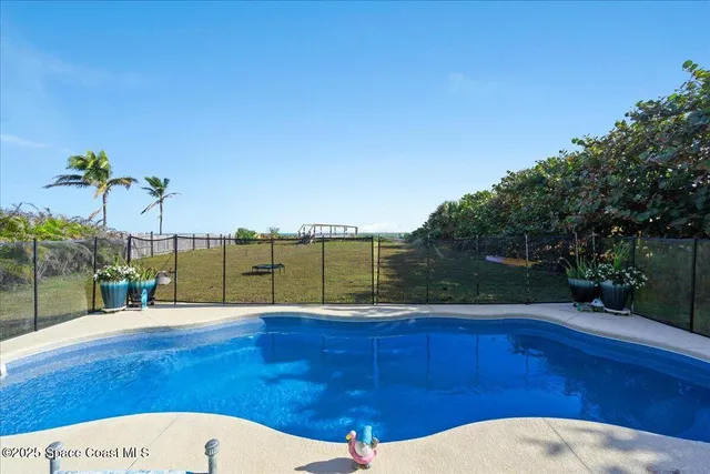 $2,289,000 | 6015 South Hwy A1A, Melbourne Beach, FL 32951