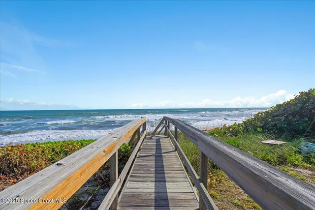 $2,289,000 | 6015 South Hwy A1A, Melbourne Beach, FL 32951
