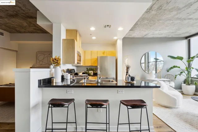$399,000 | 311 2nd Street, Unit 505, Oakland, CA 94607