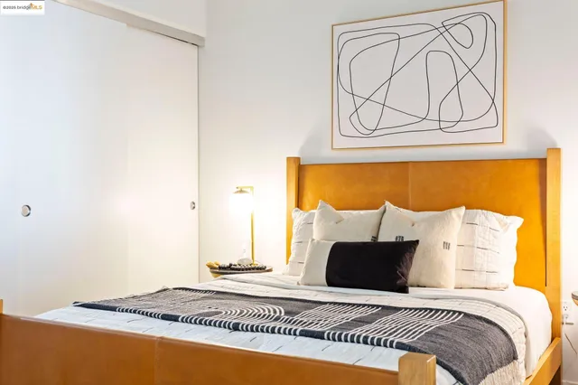 $399,000 | 311 2nd Street, Unit 505, Oakland, CA 94607