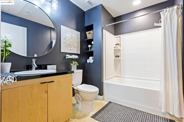 $399,000 | 311 2nd Street, Unit 505, Oakland, CA 94607