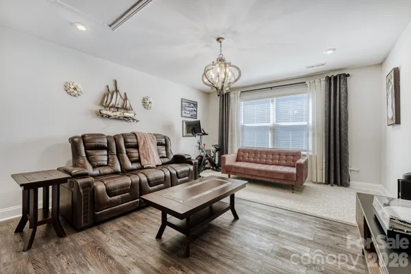 $680,000 | 1318 Poppy Way, Matthews, NC 28104
