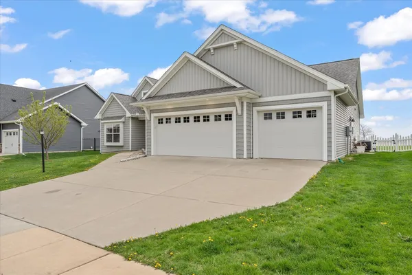 $528,000 | 1207 Morningside Lane, Mahomet, IL 61853