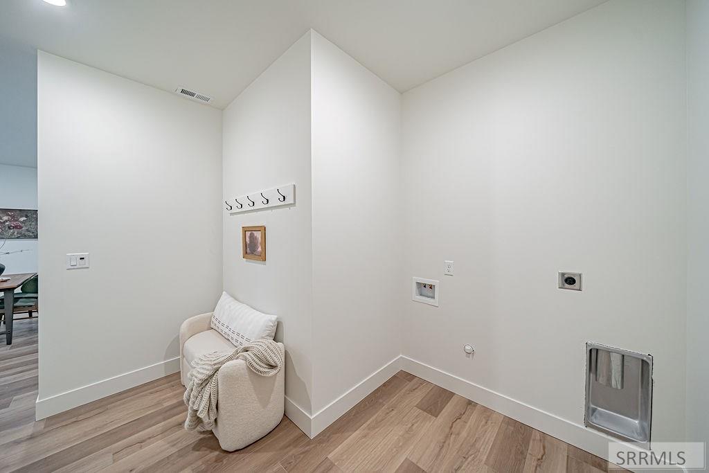 3891 Goldfinch Way Ammon, ID 83406 - Photo 13 of 32