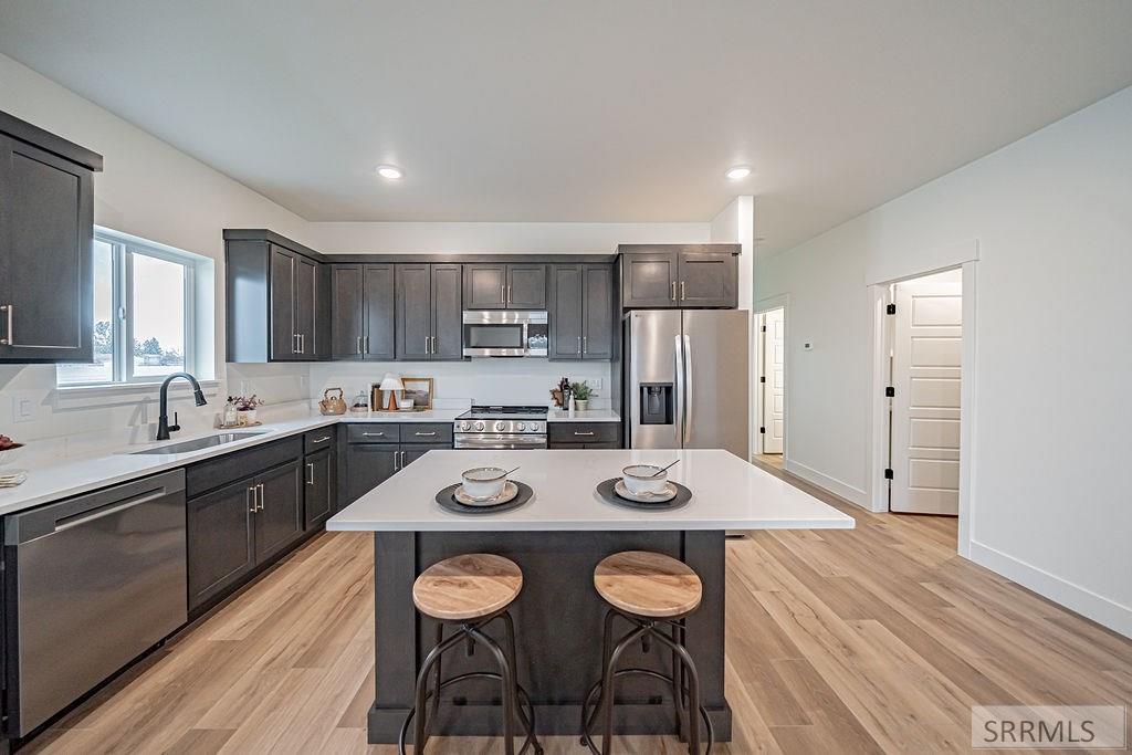 3891 Goldfinch Way Ammon, ID 83406 - Photo 7 of 32